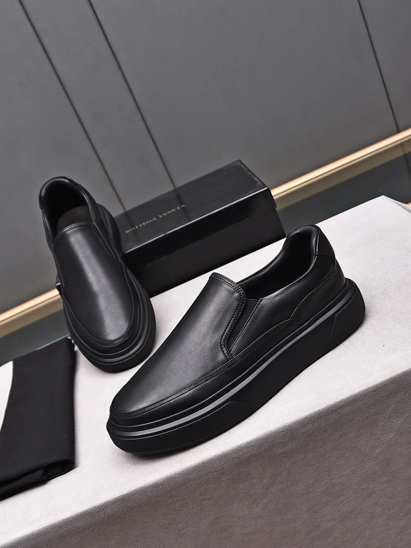 Men's Men's Shoes💰520 [One-step-up] BOTTEG* VENET* - high-end boutique Size: 38-44 (45 customized) BV new product, first-layer cowhide artificially woven classic style and contemporary fashion temperament harmoniously blend, rubber sole is light and flexible, water-dyed cowhide lining! [Taobao, Tmall, and live streaming are the first choices]